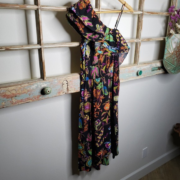 H & M Rainforest Floral Ruffle One Shoulder Viscose Dress size 6 - Picture 12 of 16